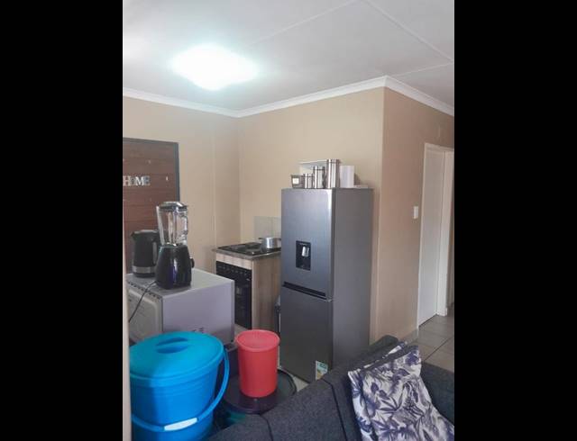 2 BEDROOM PROPERTY TO RENT IN PROTEA GLEN